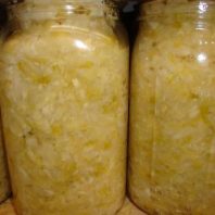 quart jars of fermented sauerkraut