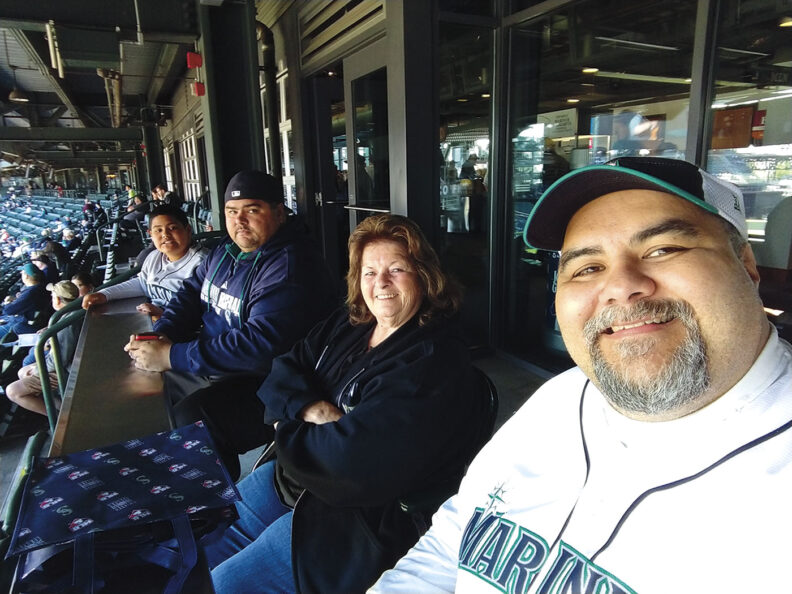 Fa’amomoi Masaniai III family at a Seattle Mariners game.
