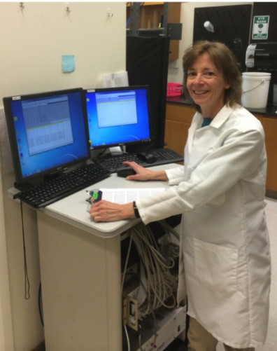 Barbara Sorg in her WSU Vancouver lab.