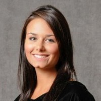 Amanda Hulbert Headshot