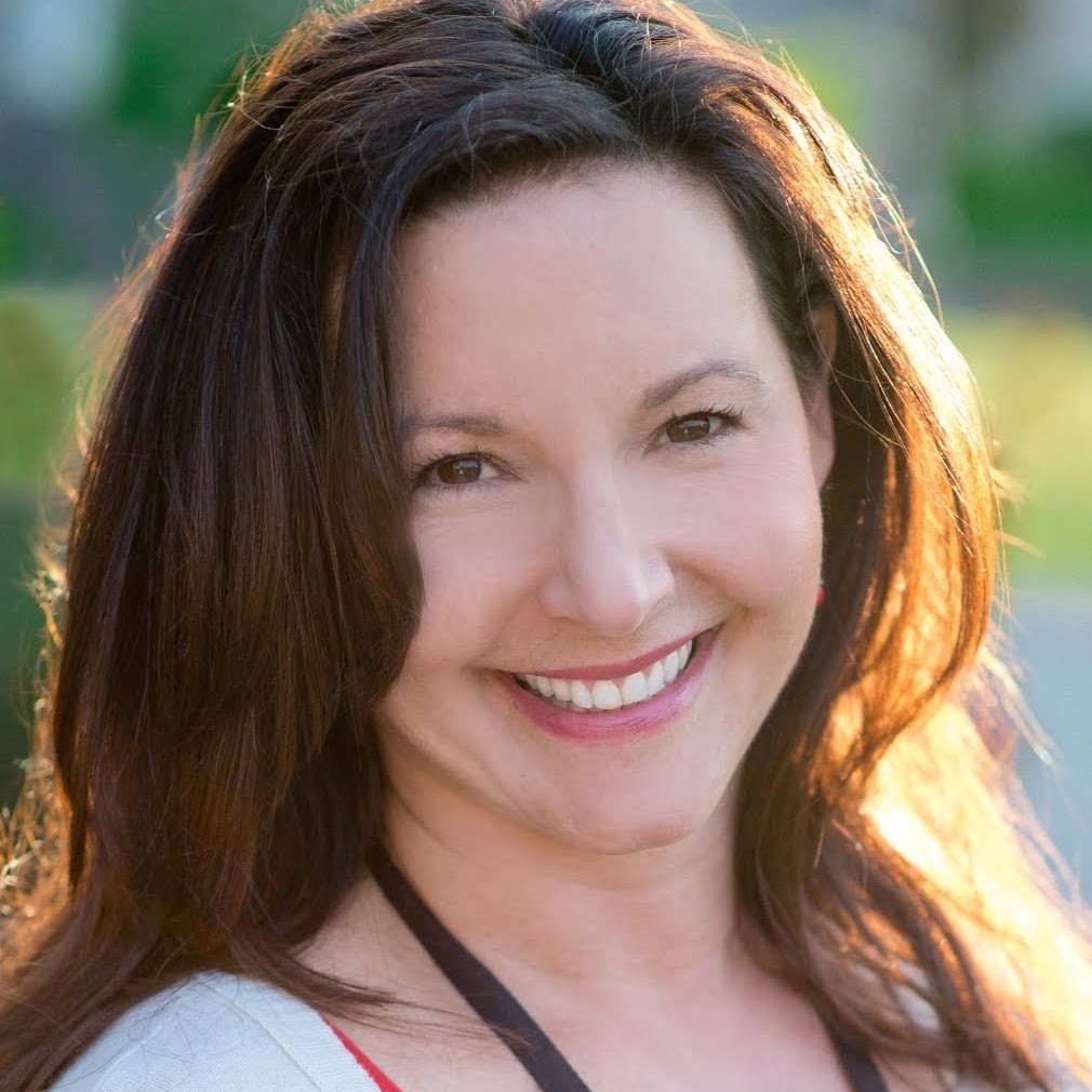 Amy Sweetwood Headshot
