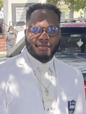 Headshot of TerRon Miles.