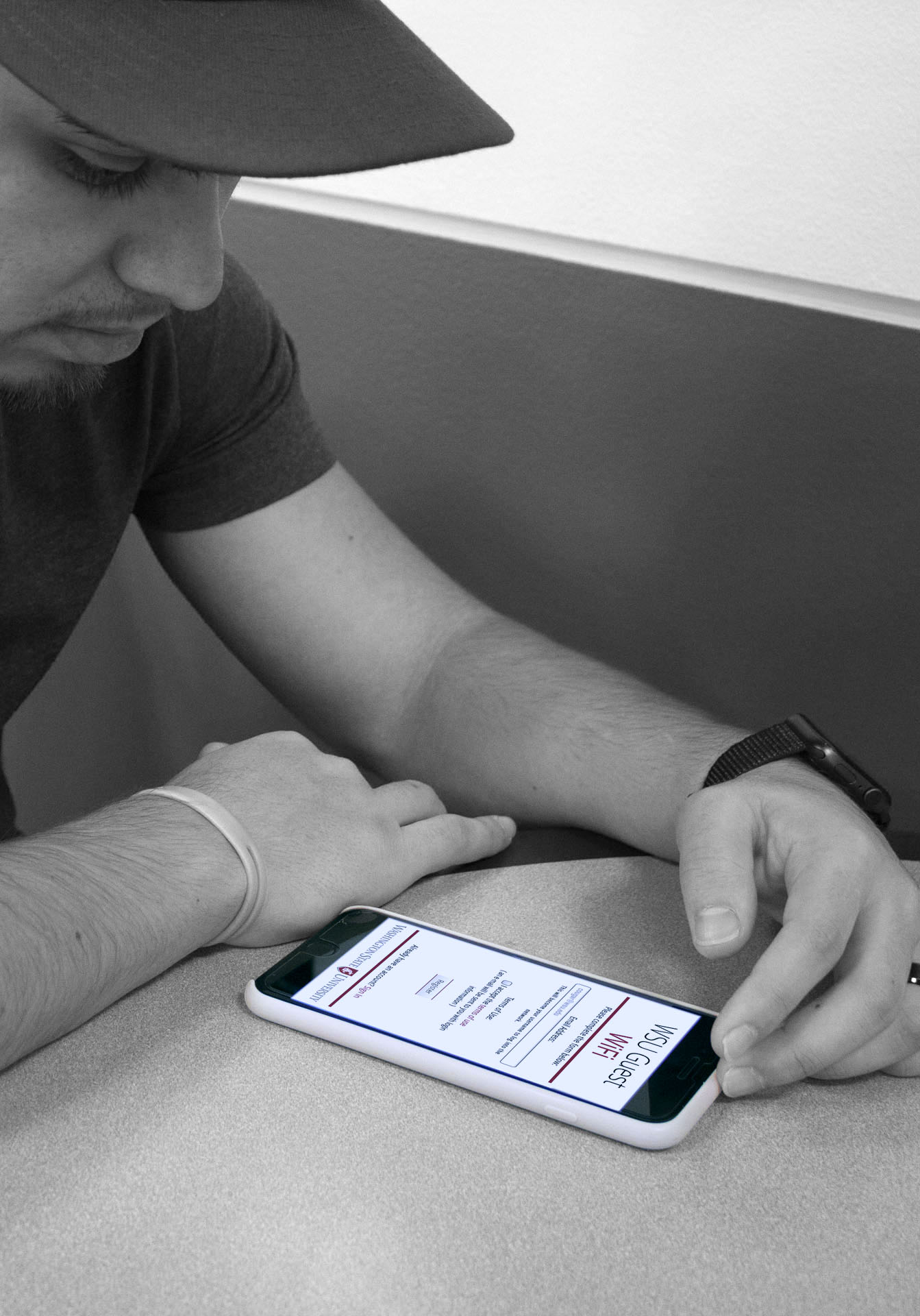 WSU student signing on to wsu guest wireless network