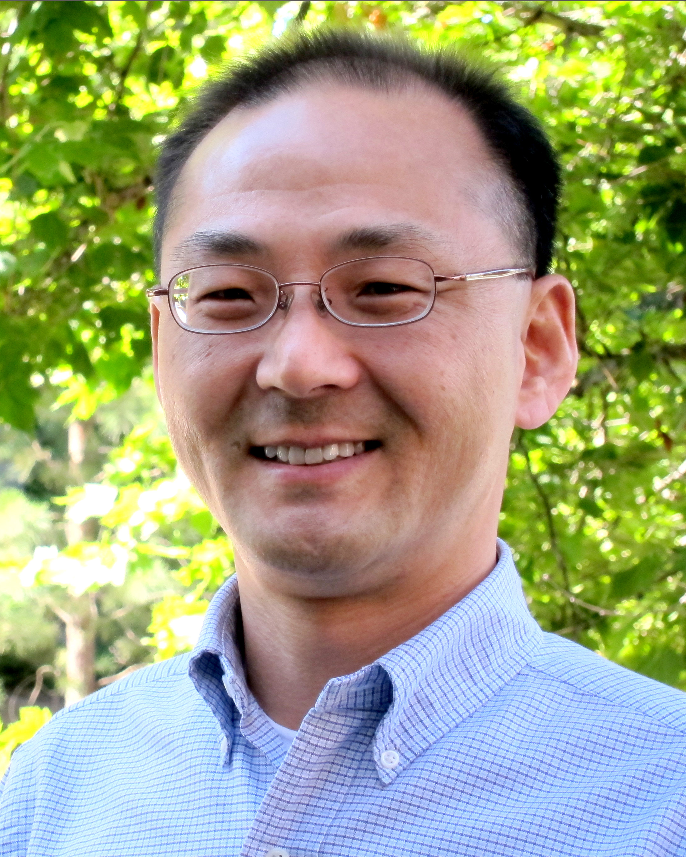 Dojin Ryu.