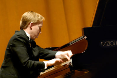 Jeff Savage, piano