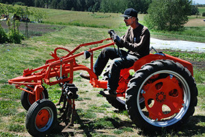 allis-tractor-500