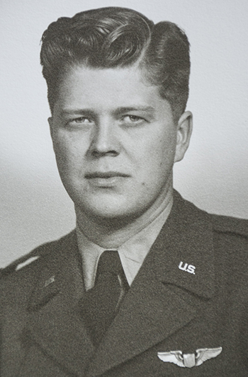 Lindblad in his Air Force uniform.